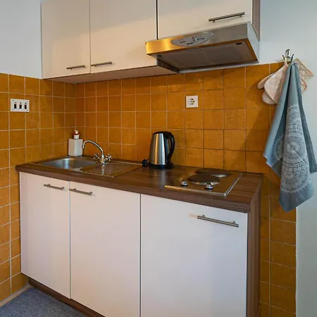 Nevenka Ζαντάρ